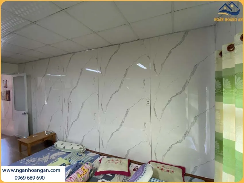Thi Công Tấm PVC Giả Đá PVC2014 Kosmos Cho Phòng Ngủ Thi Công Tấm PVC Giả Đá PVC2014 Kosmos Cho Phòng Ngủ